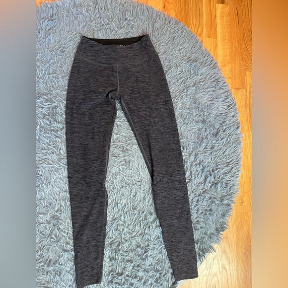 Beyond Yoga Dark Gray Leggings Size M - Picture 1 of 3